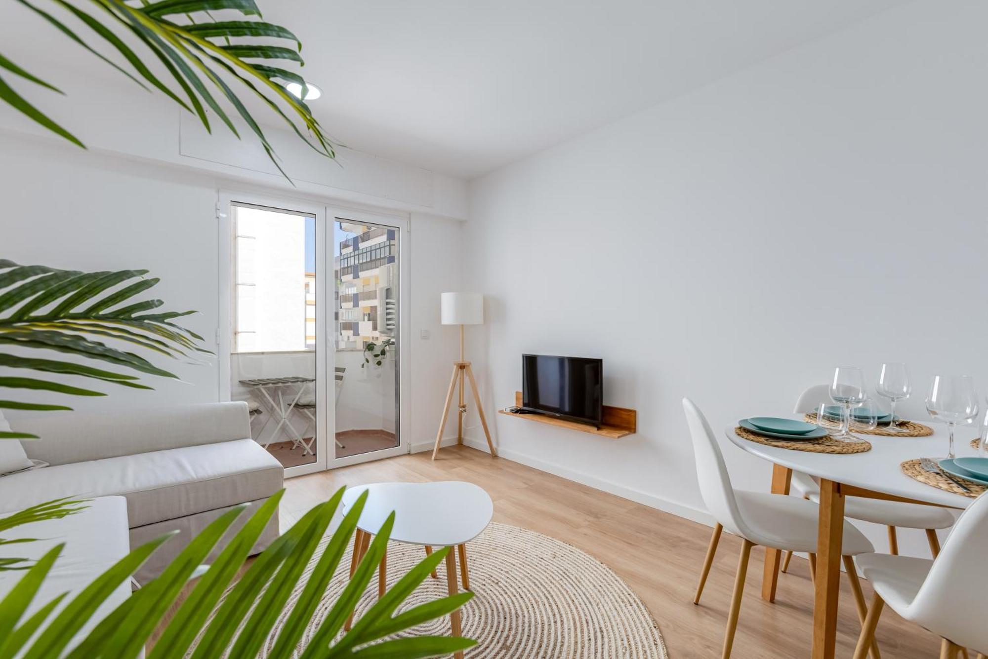 T2 Rosa Dos Ventos, A/C & Terrace - Casas & Papeis Apartment Armacao de Pera Bagian luar foto